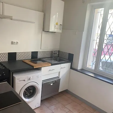 2 Pieces Lumineux * Nîmes