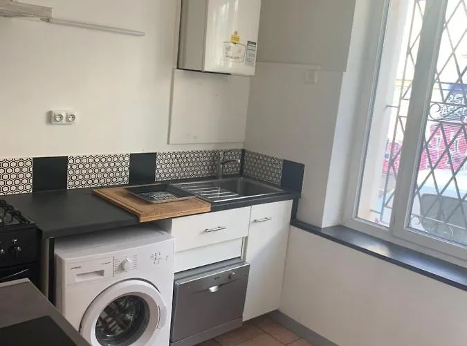 2 Pieces Lumineux * Nîmes